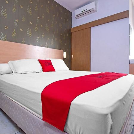 Reddoorz Syariah Near Btc Fashion Mall Bandung Ngoại thất bức ảnh