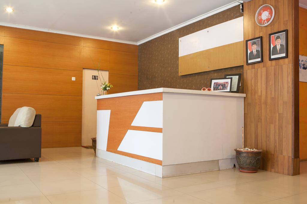 Reddoorz Syariah Near Btc Fashion Mall Bandung Ngoại thất bức ảnh