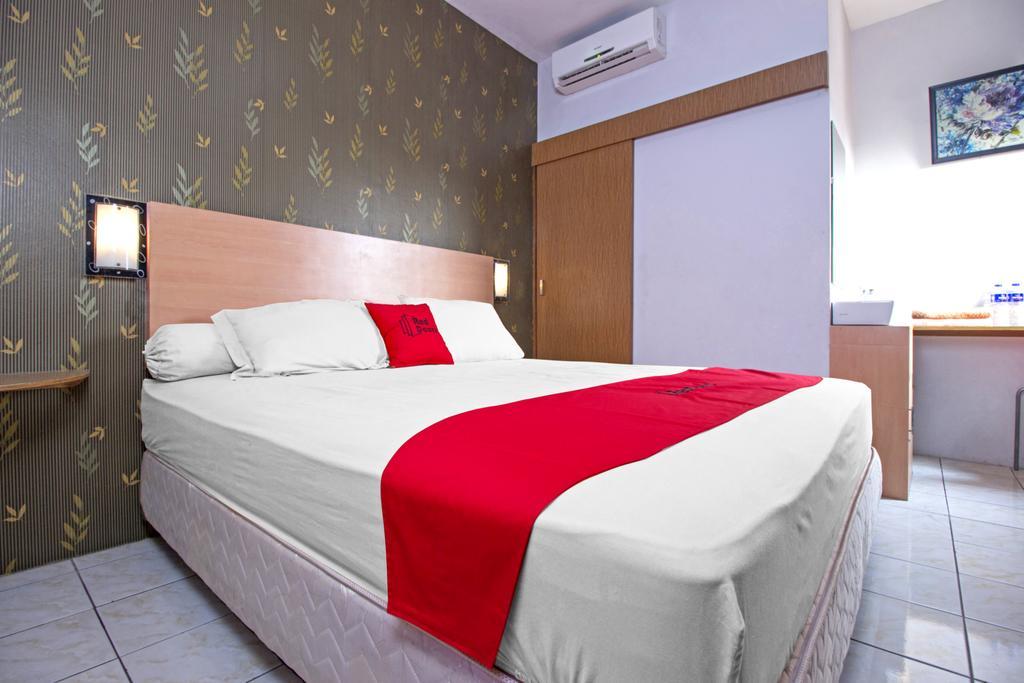 Reddoorz Syariah Near Btc Fashion Mall Bandung Ngoại thất bức ảnh