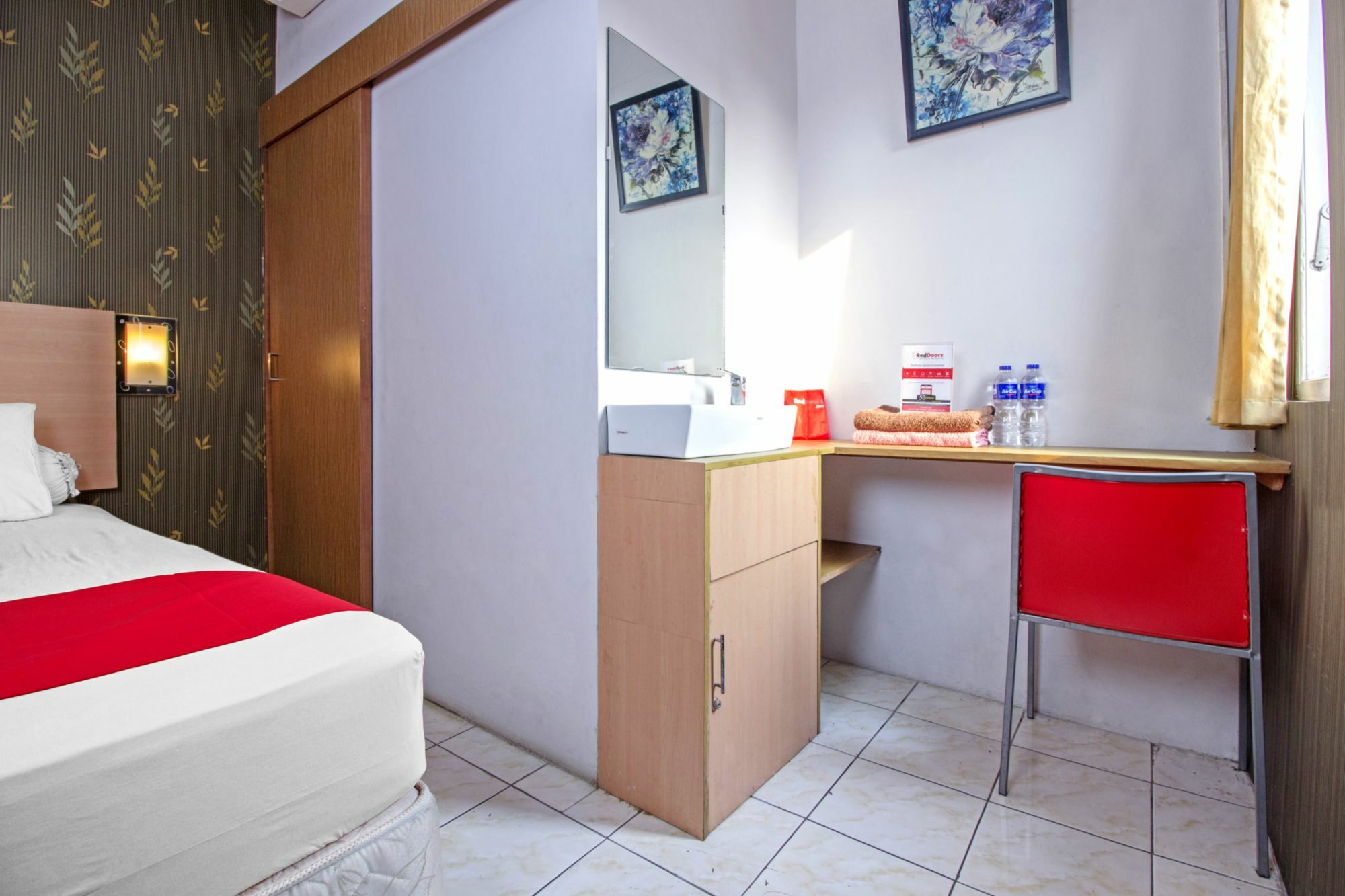 Reddoorz Syariah Near Btc Fashion Mall Bandung Ngoại thất bức ảnh