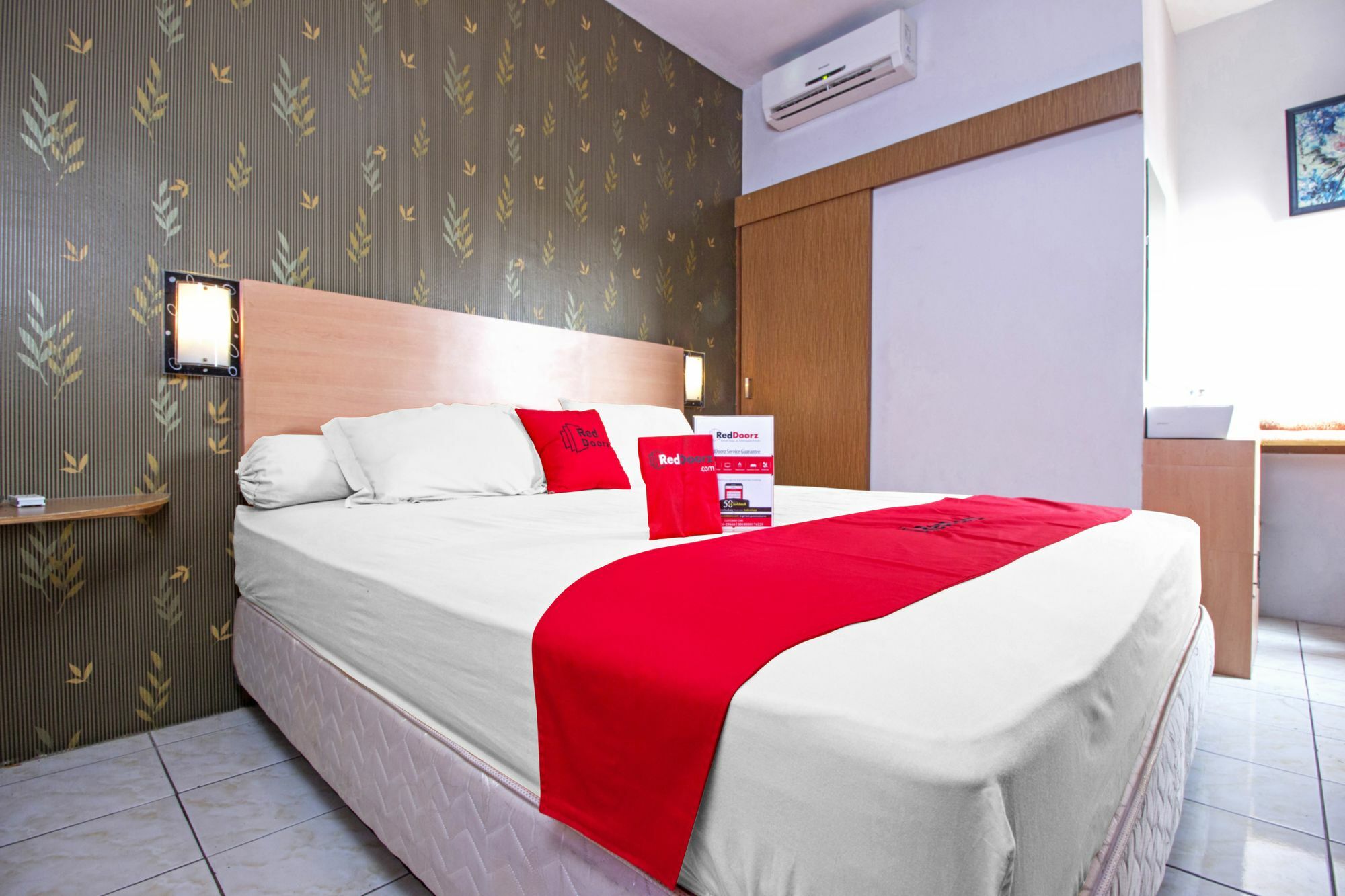 Reddoorz Syariah Near Btc Fashion Mall Bandung Ngoại thất bức ảnh