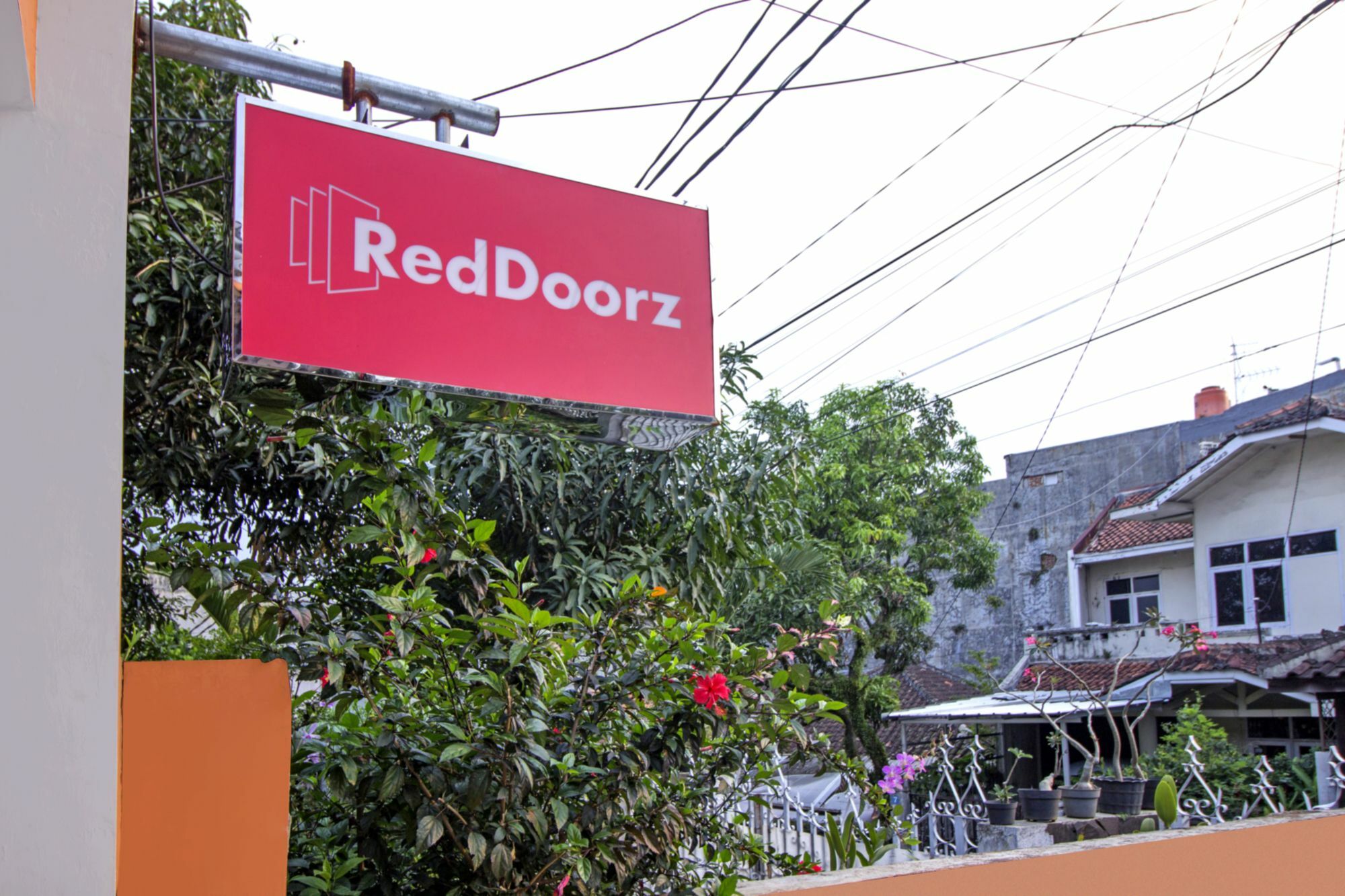 Reddoorz Syariah Near Btc Fashion Mall Bandung Ngoại thất bức ảnh