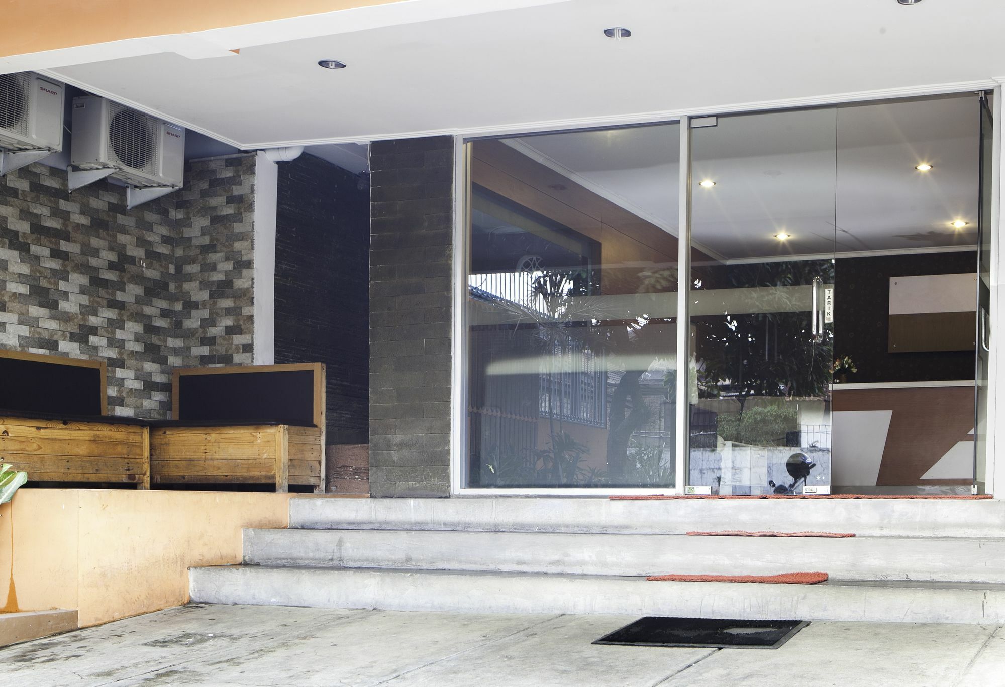 Reddoorz Syariah Near Btc Fashion Mall Bandung Ngoại thất bức ảnh